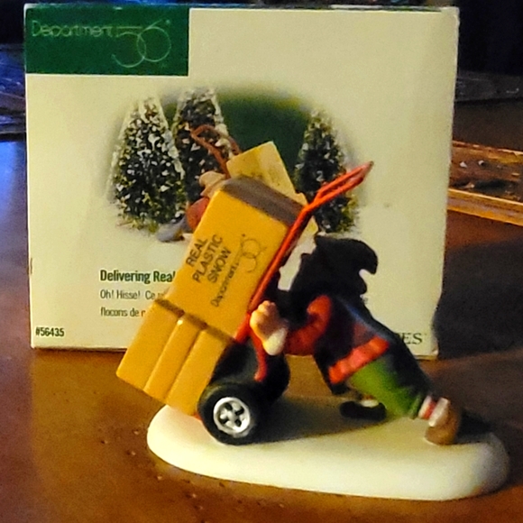 Dept. 56 North Pole Real Plastic Snow Delivery - Picture 4 of 5
